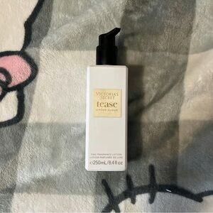 Victoria's Secret Tease Crème Cloud Lotion - Cream